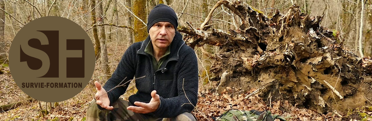 Jean-François Dy, instructeur de Survie-Formation, en forêt